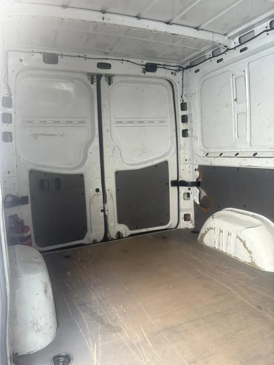 Mira esta publicación de Mercedes Benz Sprinter 2017 en Motordil