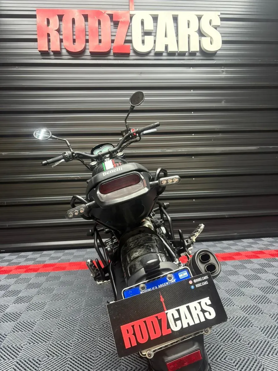 Mirá esta publicación de Benelli Leoncino 500