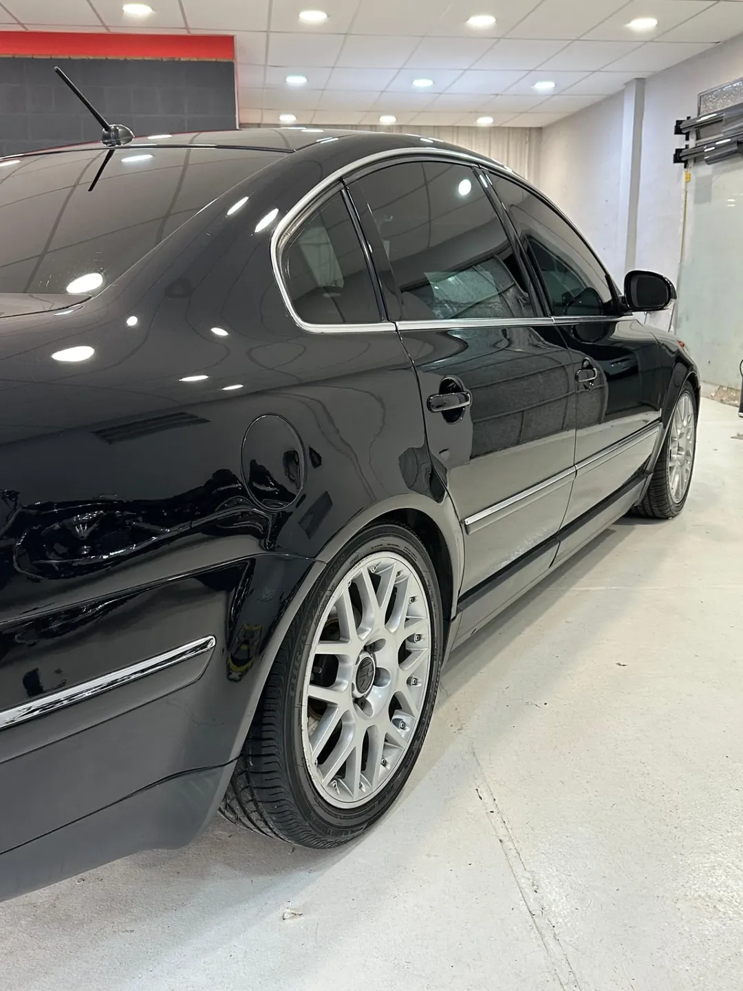 Mira esta publicación de Volkswagen Passat 2005 en Motordil