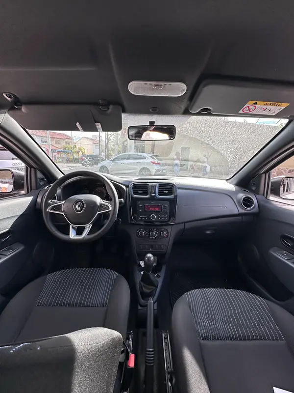 Mira esta publicación de Renault Logan 2023 en Motordil