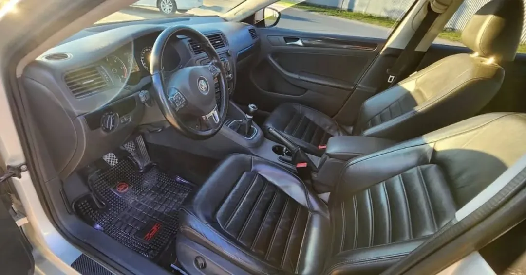 Mira esta publicación de Volkswagen Vento 2011 en Motordil