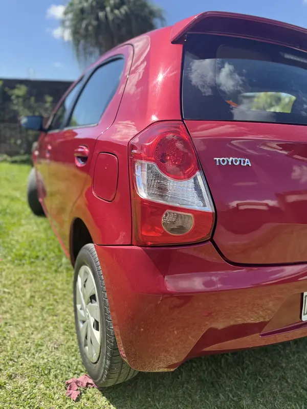 Mira esta publicación de Toyota Etios 2014 en Motordil