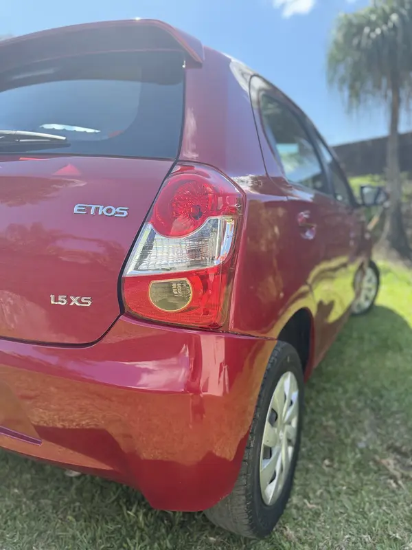Mira esta publicación de Toyota Etios 2014 en Motordil