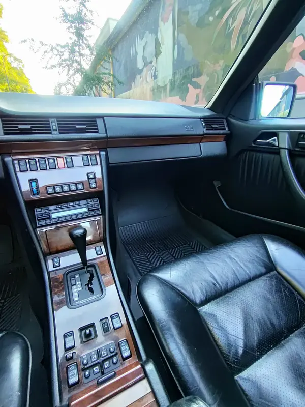 Mira esta publicación de Mercedes Benz 300 1991 en Motordil