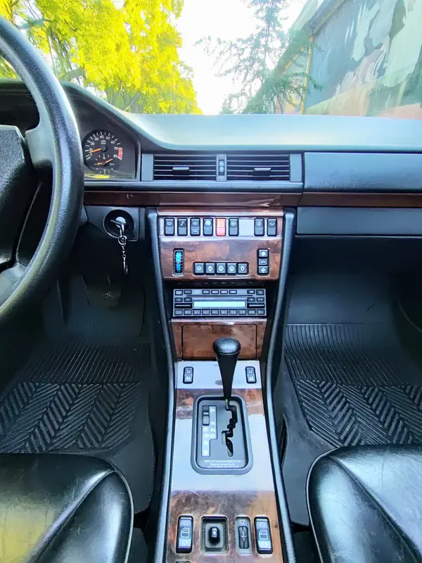 Mira esta publicación de Mercedes Benz 300 1991 en Motordil