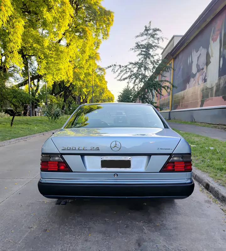 Mirá esta publicación de Mercedes Benz 300