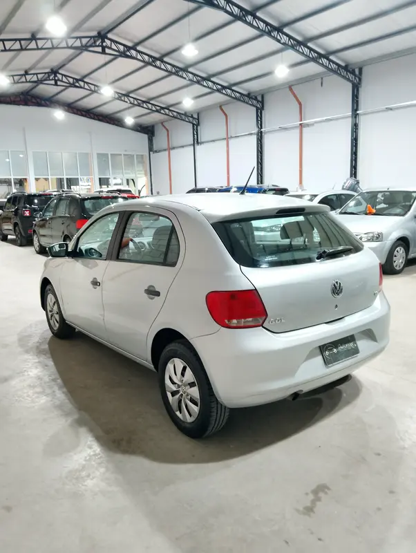 Mira esta publicación de Volkswagen Gol Trend 2013 en Motordil