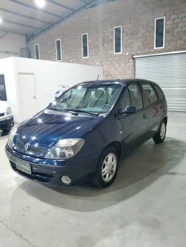 Mira esta publicación de Renault Scenic 2 2008 en Motordil