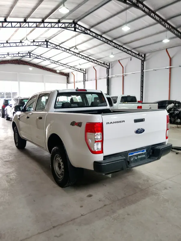 Mira esta publicación de Ford Ranger 2022 en Motordil
