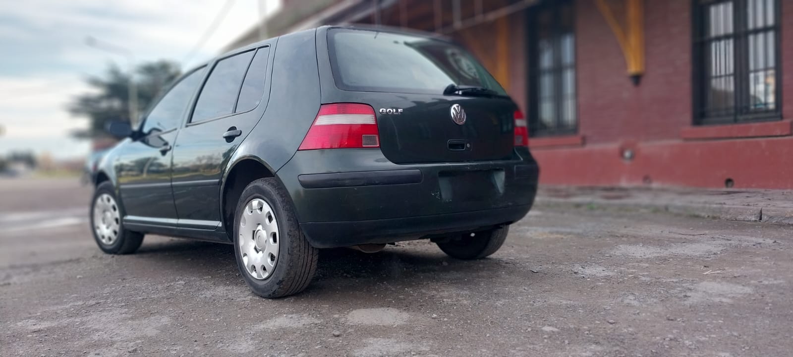 Mira esta publicación de Volkswagen Golf 2004 en Motordil