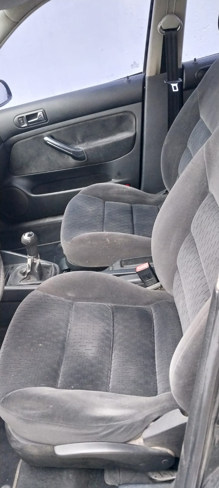 Mira esta publicación de Volkswagen Golf 2004 en Motordil