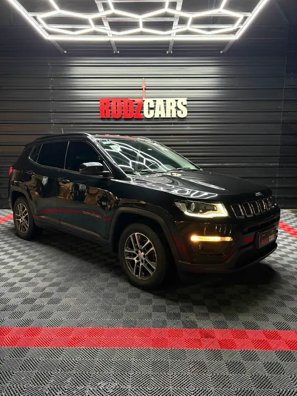 Mira esta publicación de Jeep Compass 2021 en Motordil