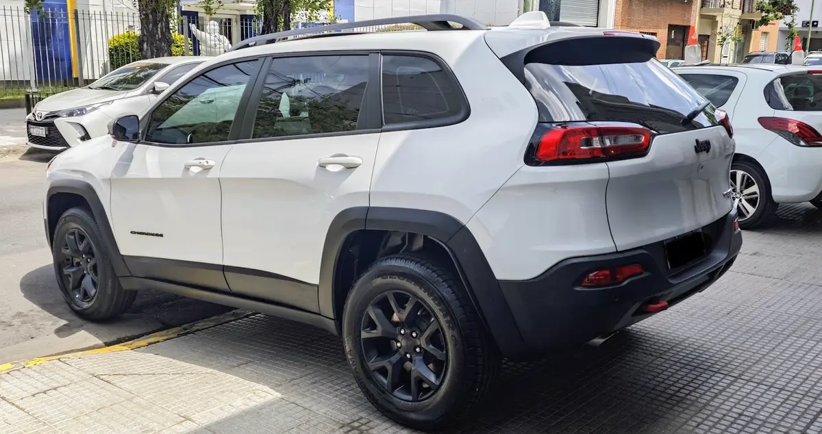 Mira esta publicación de Jeep Cherokee 2018 en Motordil