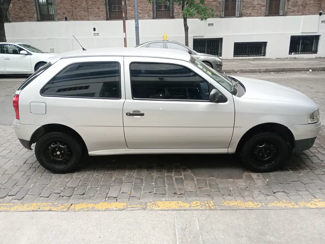 Mira esta publicación de Volkswagen GOL 2010 en Motordil