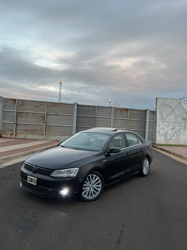 Mira esta publicación de Volkswagen Vento 2013 en Motordil