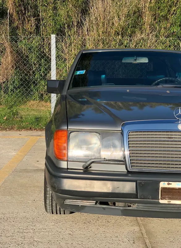 Mira esta publicación de Mercedes Benz Clase E 1987 en Motordil
