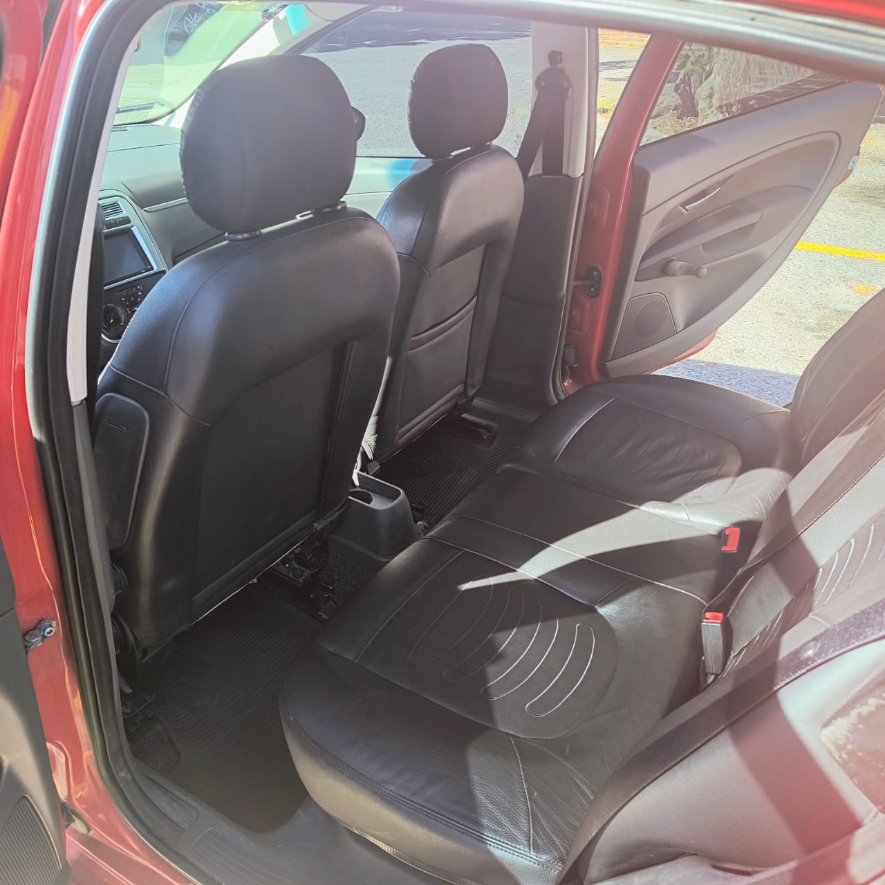 Mira esta publicación de Fiat Punto 2012 en Motordil