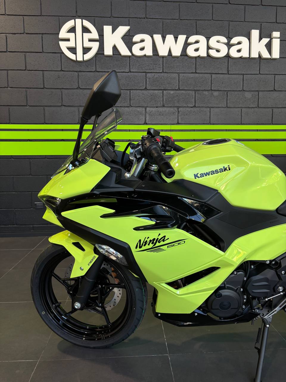 Mira esta publicación de Kawasaki Ninja 500 2025 en Motordil