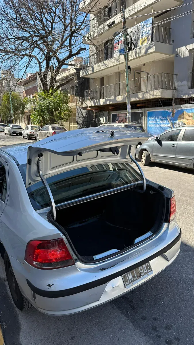 Mira esta publicación de Volkswagen Voyage 2010 en Motordil