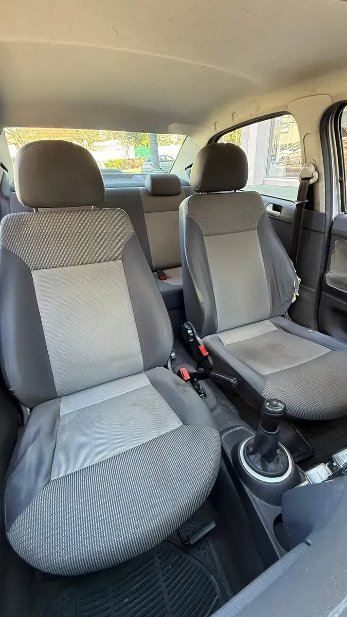 Mira esta publicación de Volkswagen Voyage 2010 en Motordil