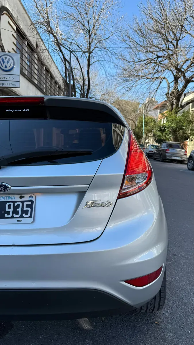 Mira esta publicación de Ford Fiesta 2014 en Motordil