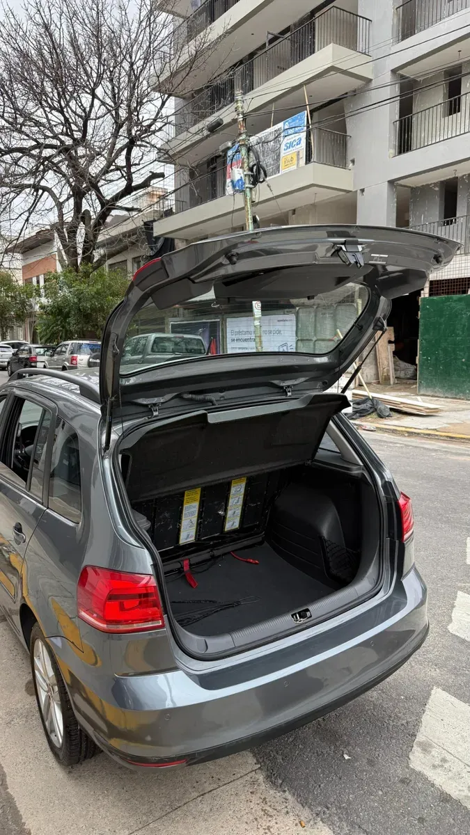 Mira esta publicación de Volkswagen Suran 2016 en Motordil