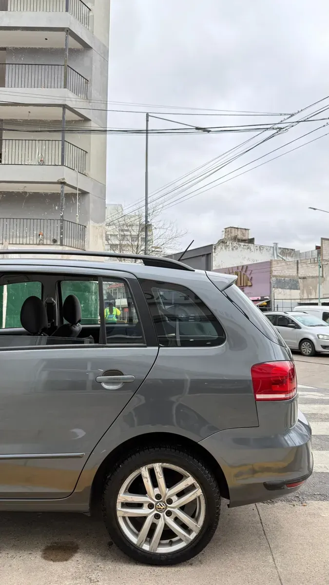 Mira esta publicación de Volkswagen Suran 2016 en Motordil