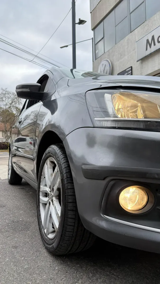 Mira esta publicación de Volkswagen Suran 2016 en Motordil