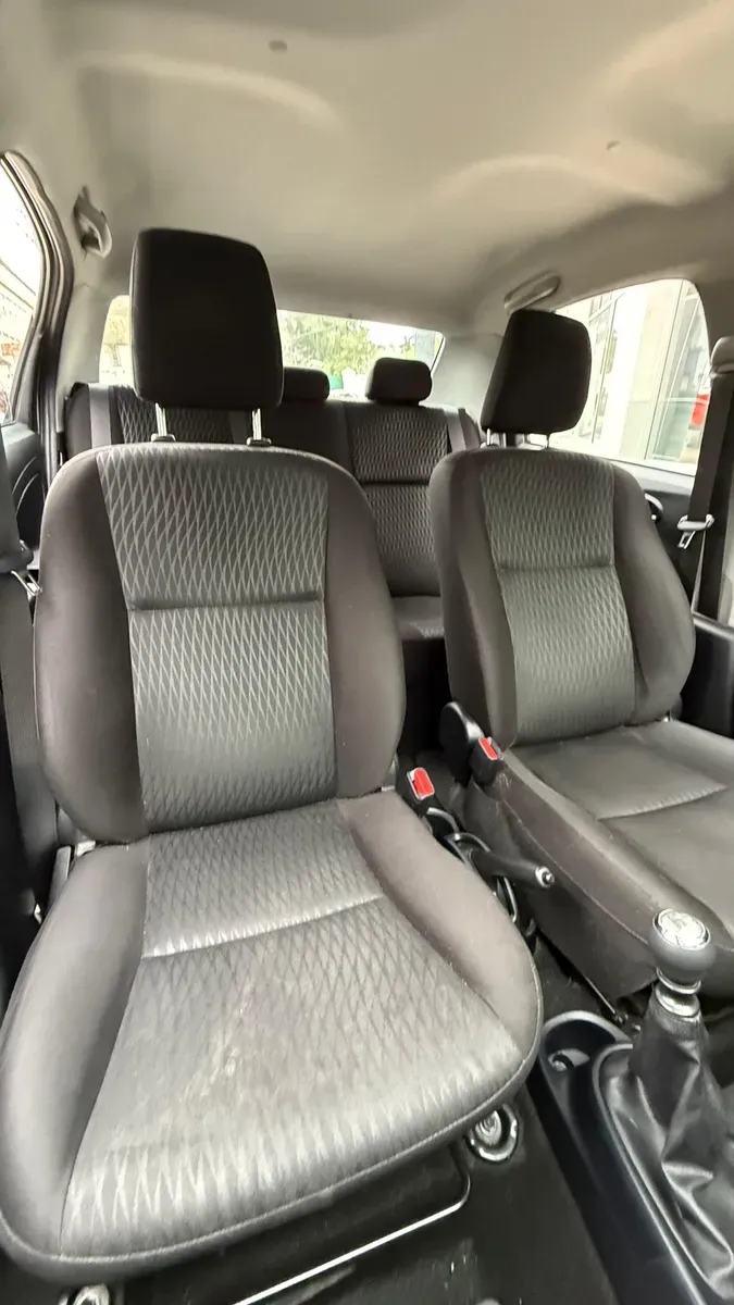 Mira esta publicación de Toyota Etios 2022 en Motordil