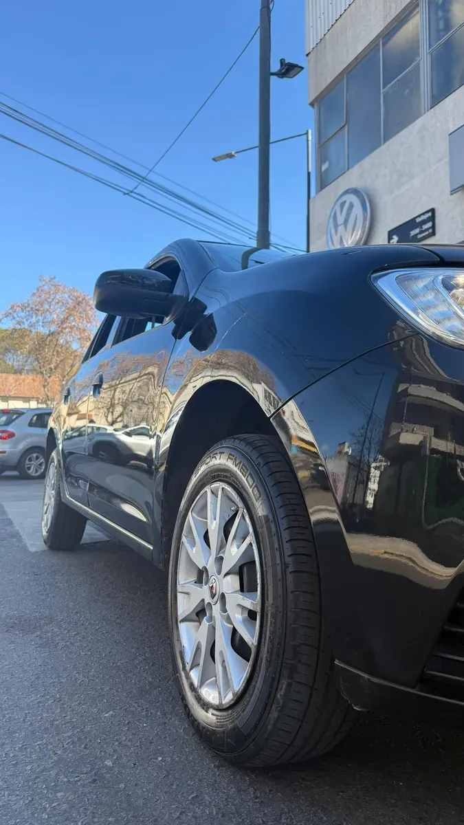 Mirá esta publicación de Renault Logan