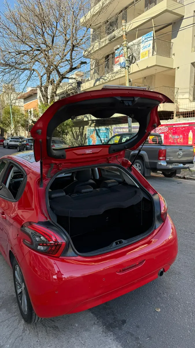 Mira esta publicación de Peugeot 208 2020 en Motordil