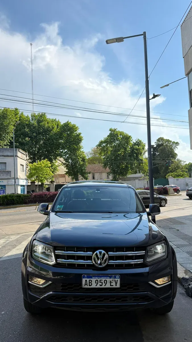 Mira esta publicación de Volkswagen Amarok 2017 en Motordil