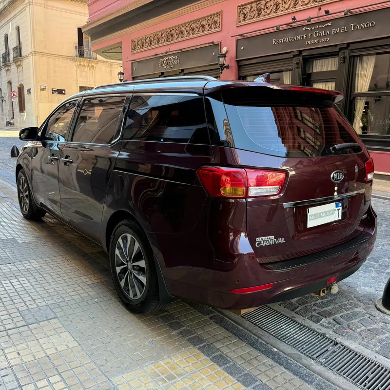 Mirá esta publicación de KIA Carnival