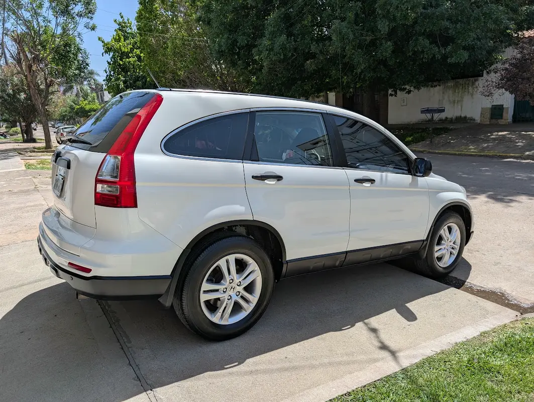 Mira esta publicación de Honda CRV 2011 en Motordil