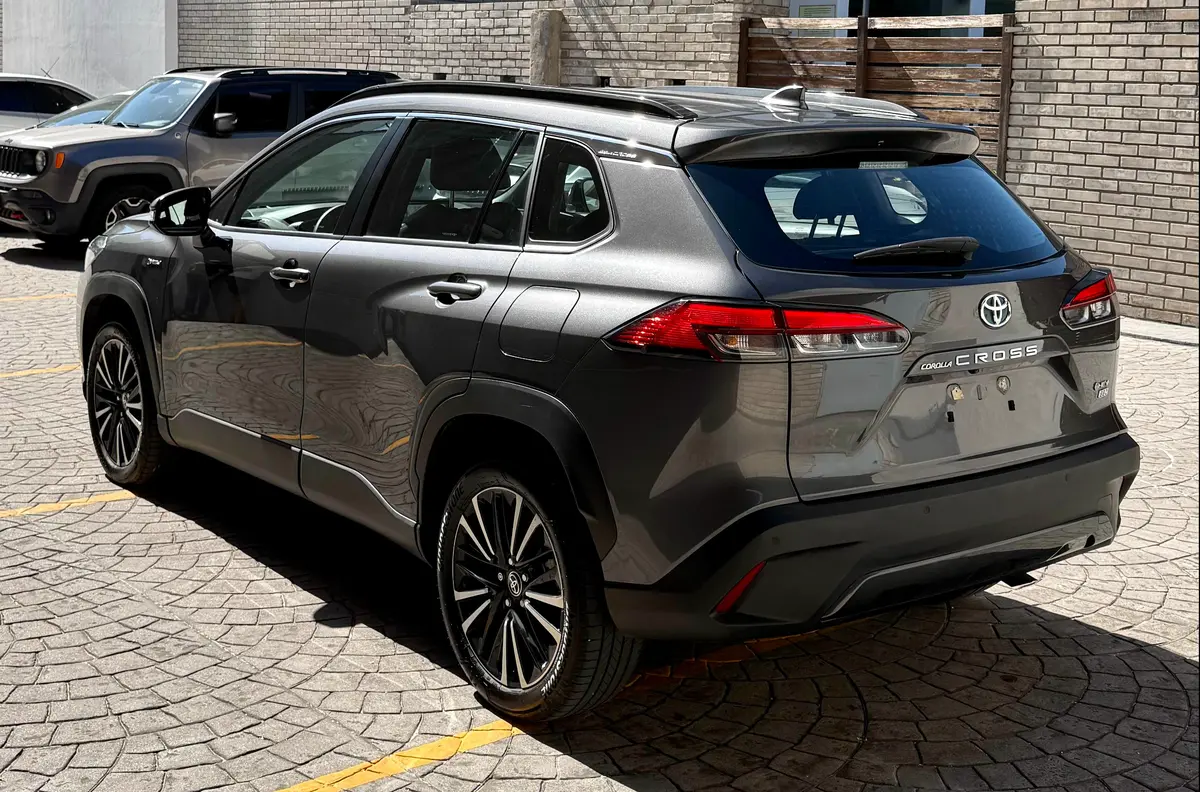 Mira esta publicación de Toyota Corolla Cross 2024 en Motordil