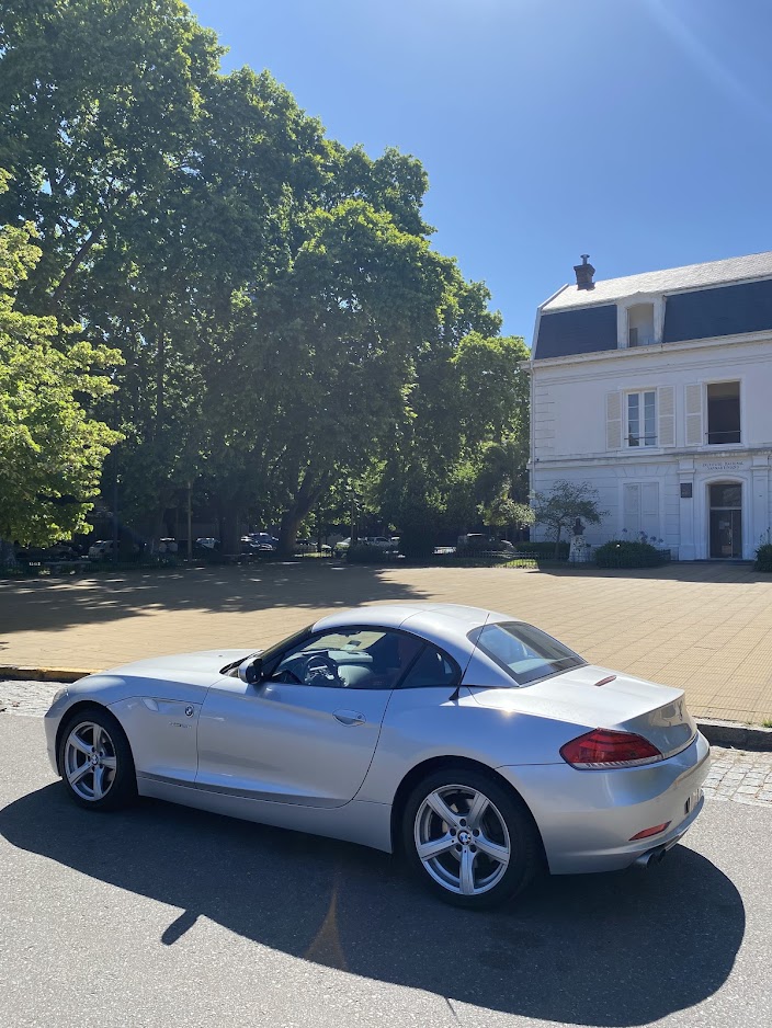 Mira esta publicación de BMW Z4 2011 en Motordil