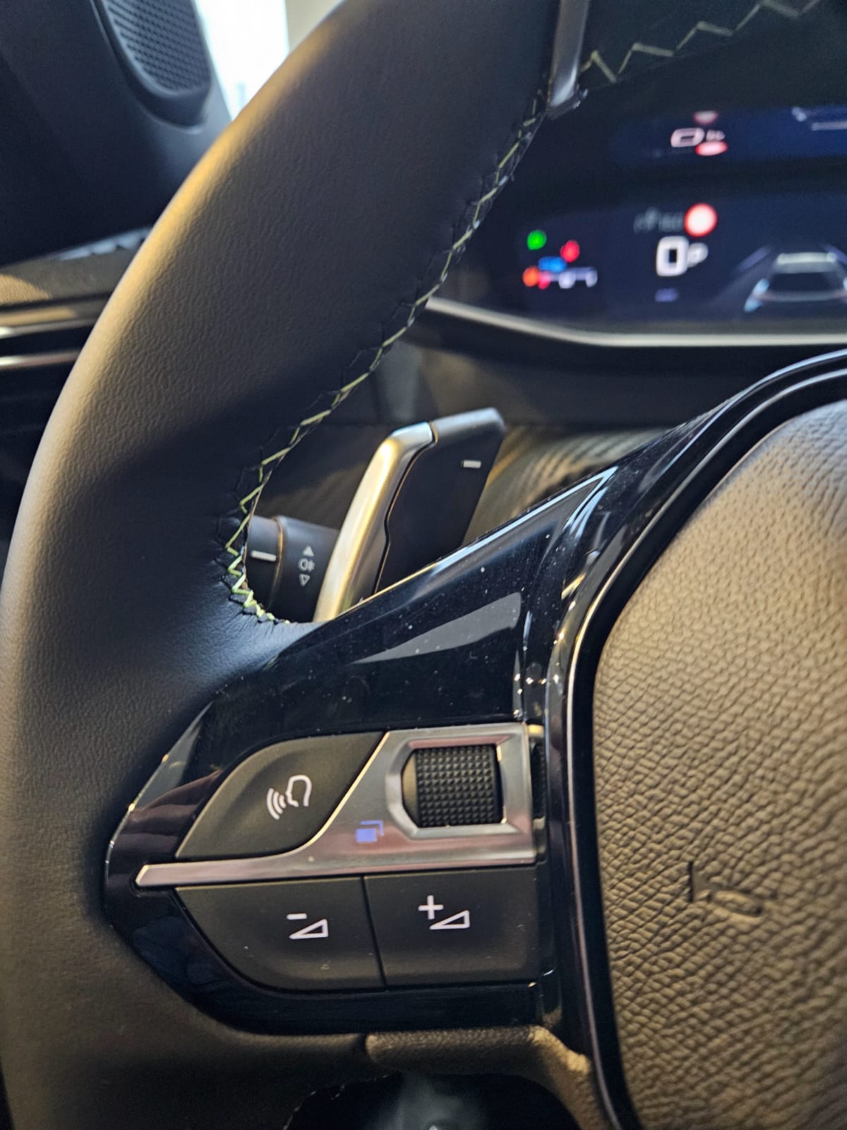 Mira esta publicación de Peugeot 2008 2025 en Motordil