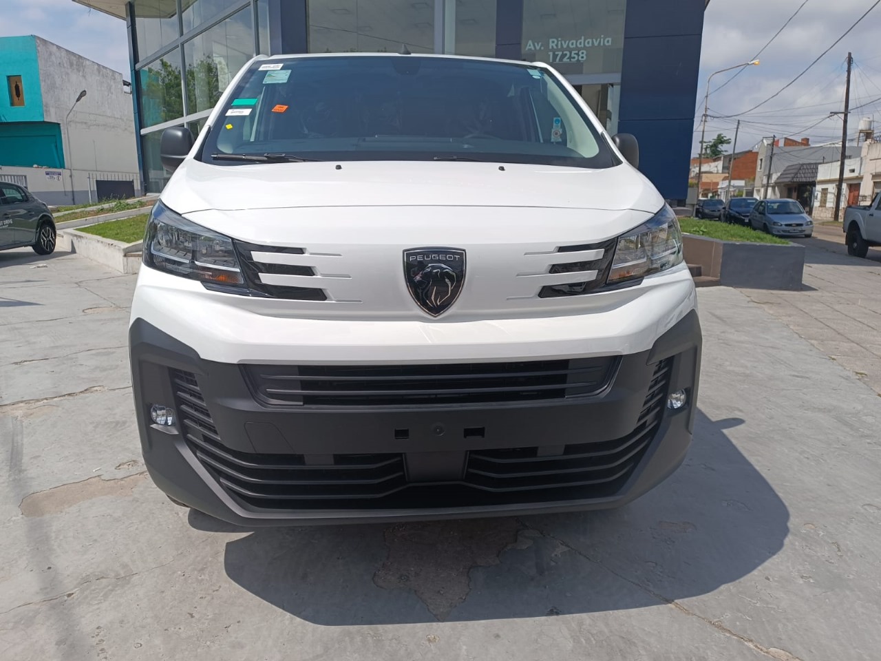 Mira esta publicación de Peugeot Expert 2025 en Motordil