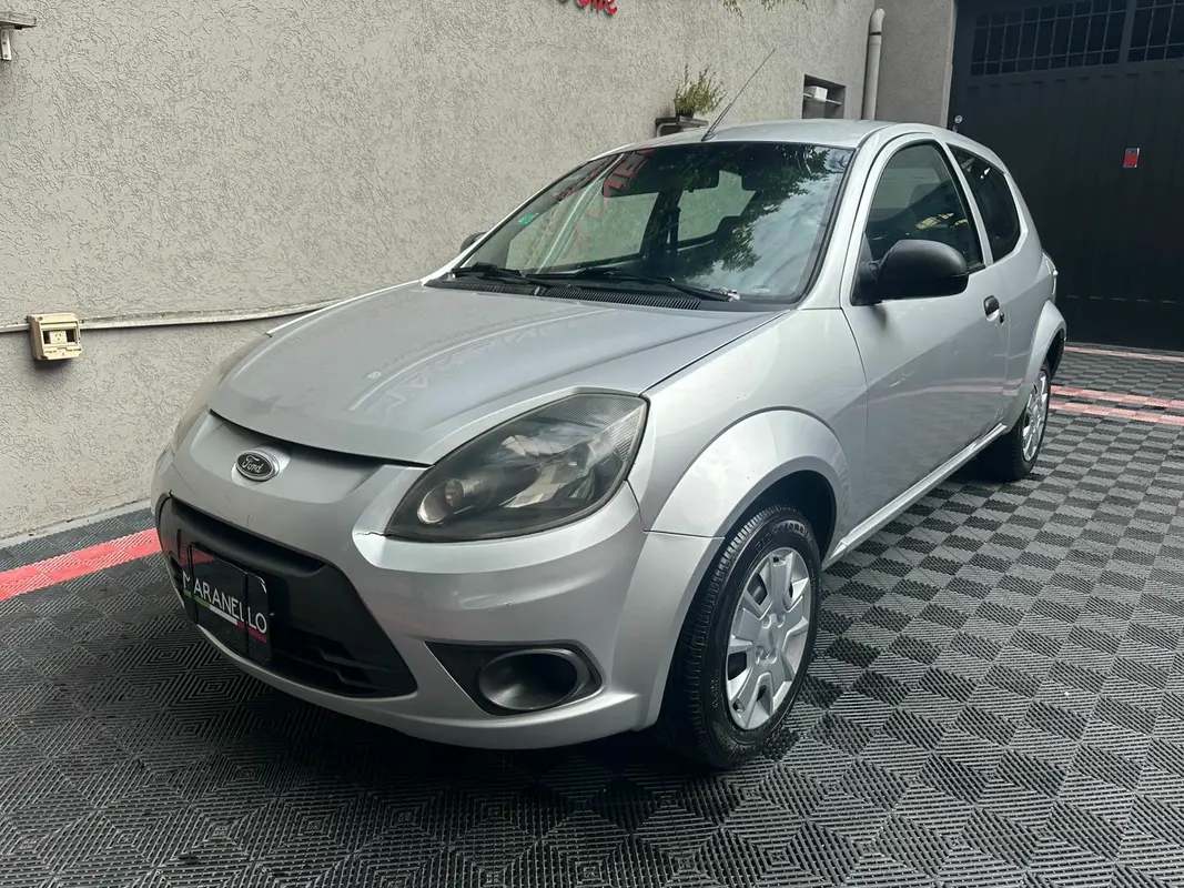 Mira esta publicación de Ford KA 2013 en Motordil