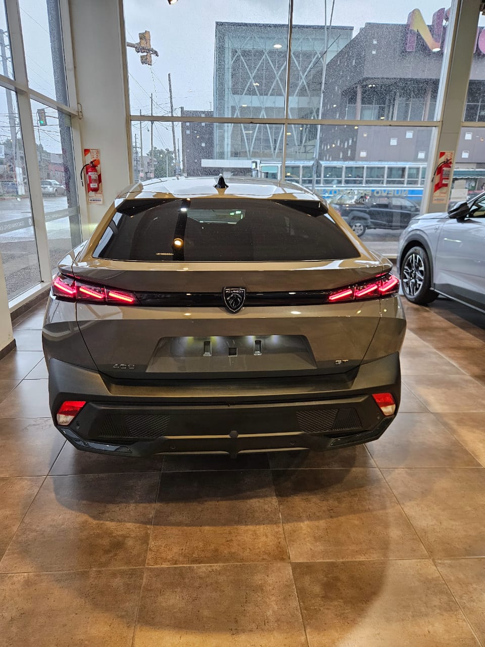 Mira esta publicación de Peugeot 408 2025 en Motordil