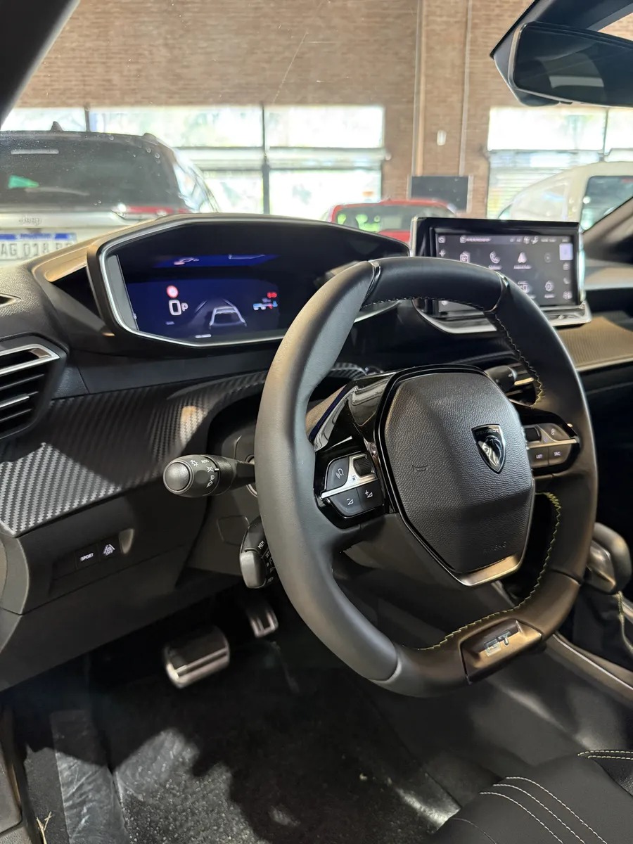 Mira esta publicación de Peugeot 208 2025 en Motordil