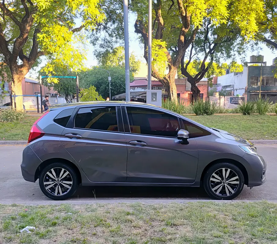 Mirá esta publicación de Honda FIT