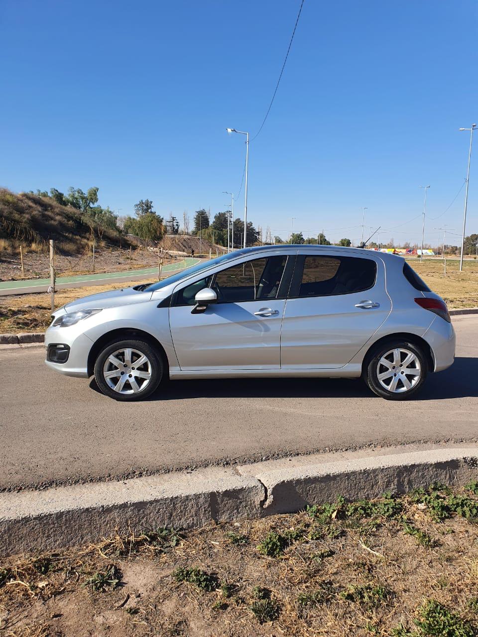 Mira esta publicación de Peugeot 308 2018 en Motordil