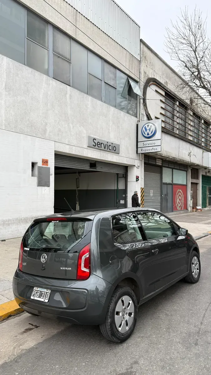 Mira esta publicación de Volkswagen UP 2015 en Motordil