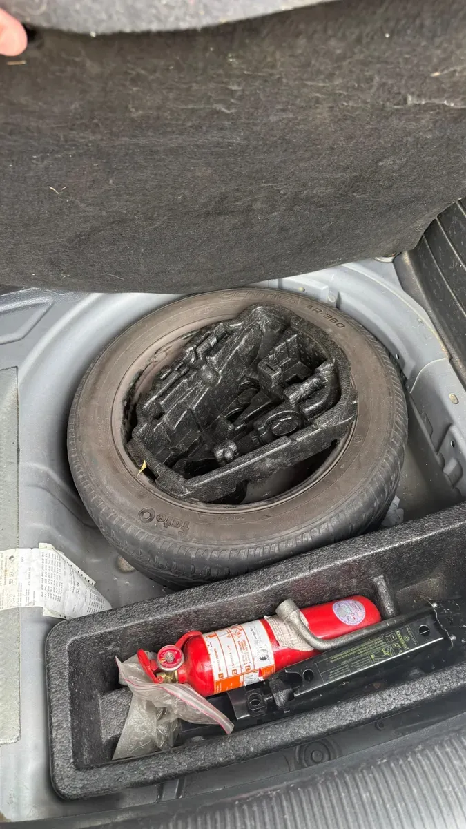 Mira esta publicación de Volkswagen Suran 2012 en Motordil