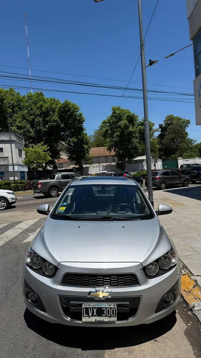 Mira esta publicación de Chevrolet Sonic 2012 en Motordil