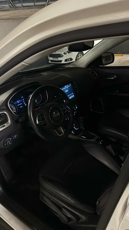 Mira esta publicación de Jeep Compass 2019 en Motordil