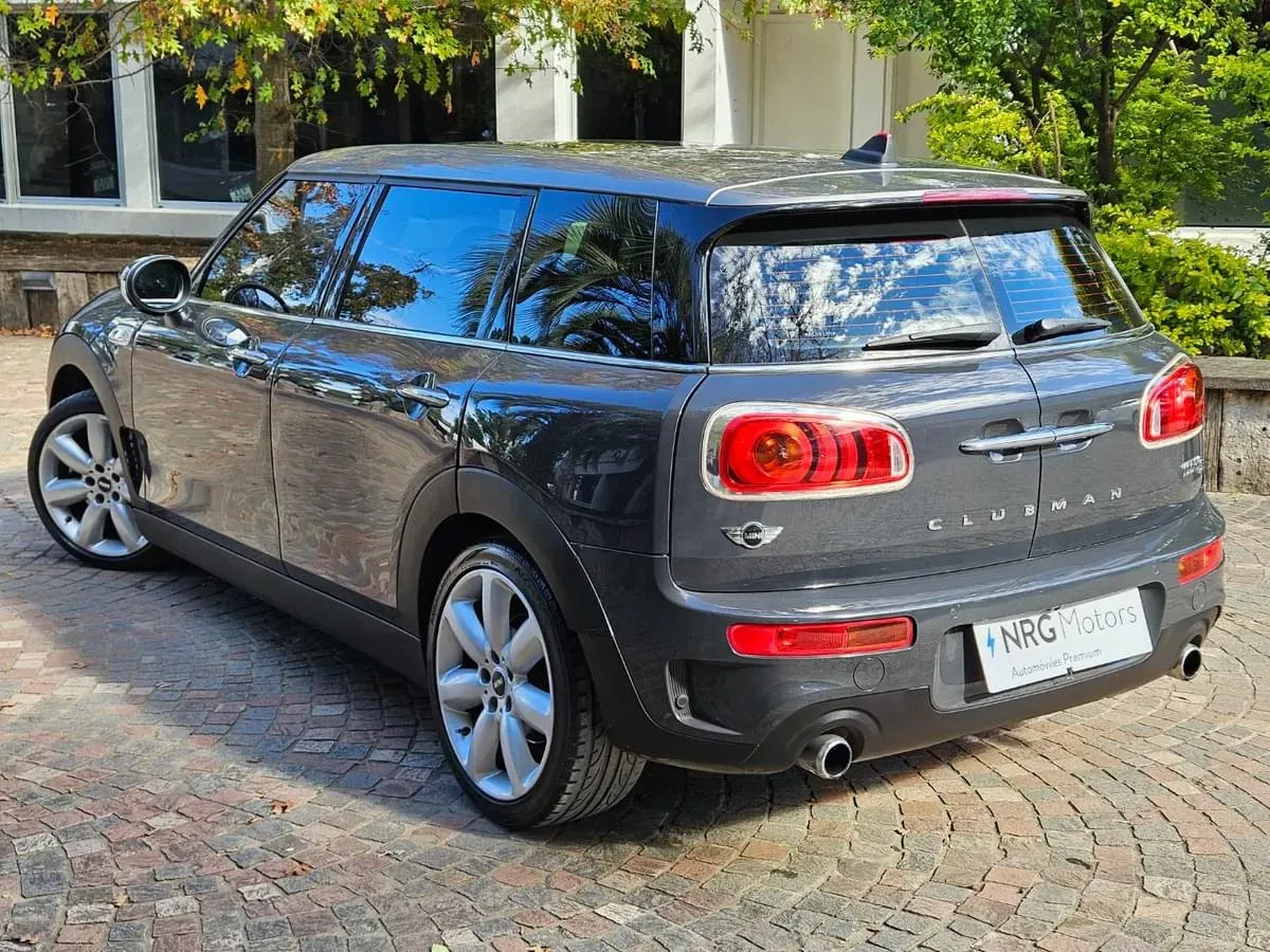 Mira esta publicación de Mini Cooper 2017 en Motordil