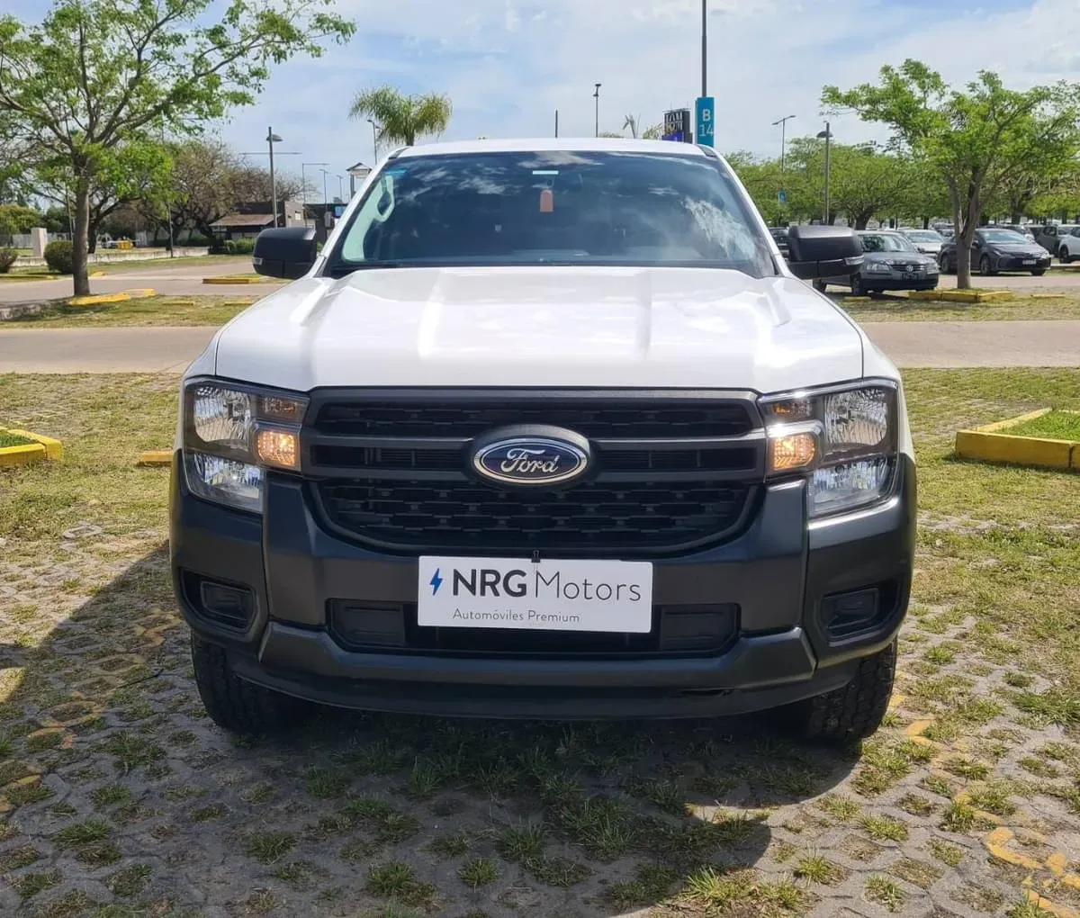 Mira esta publicación de Ford Ranger 2024 en Motordil