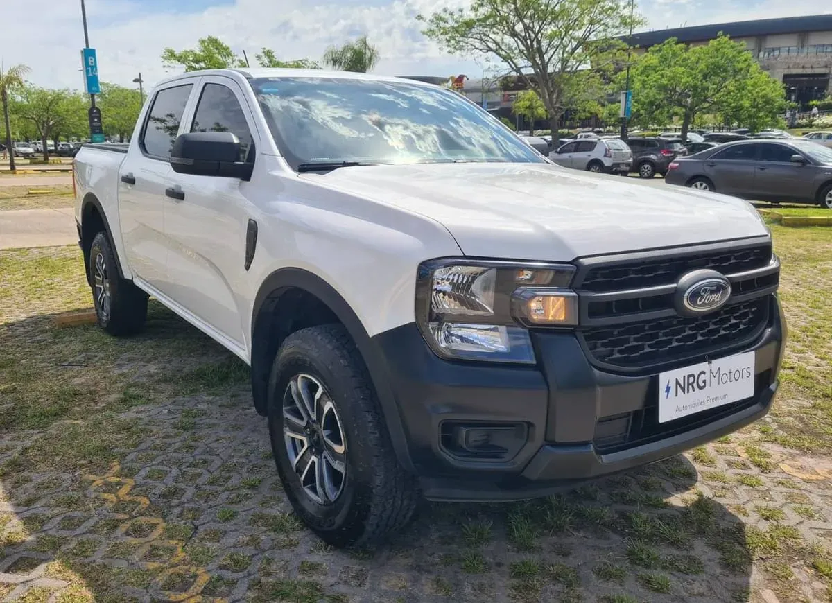 Mira esta publicación de Ford Ranger 2024 en Motordil